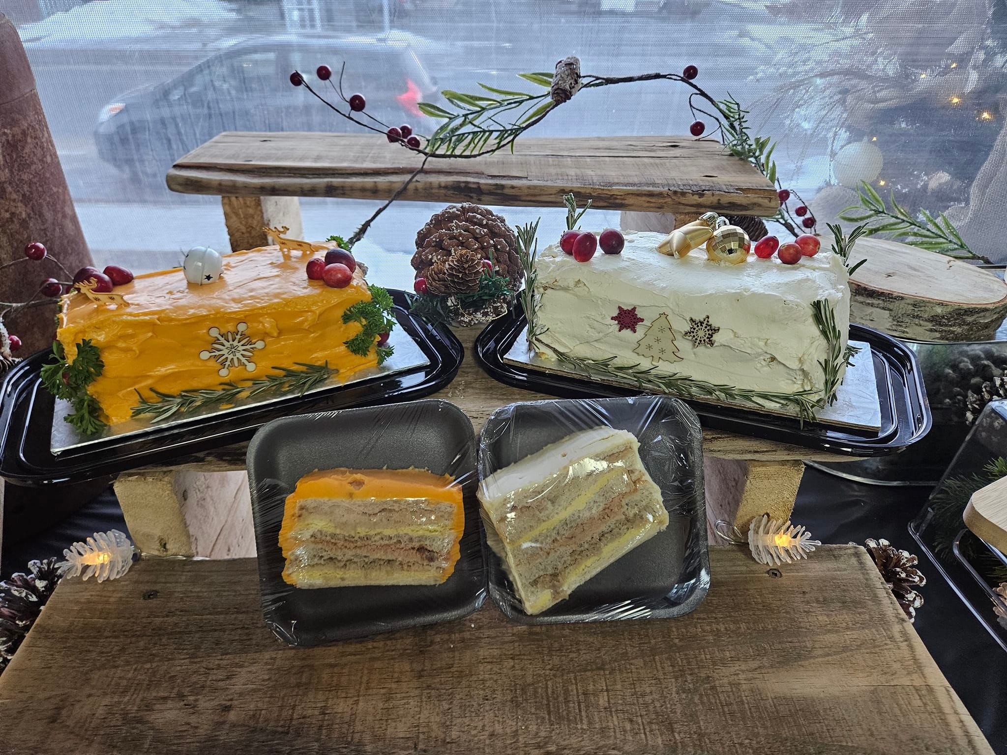 No photo description available.